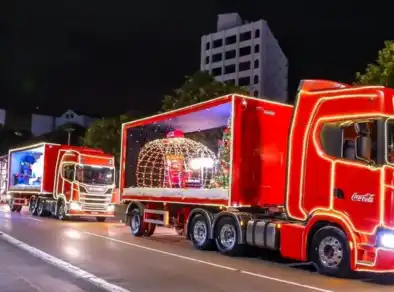 Caravana de Natal da Coca-Cola passa pela primeira vez por Caçapava nesta quinta-feira (27) 