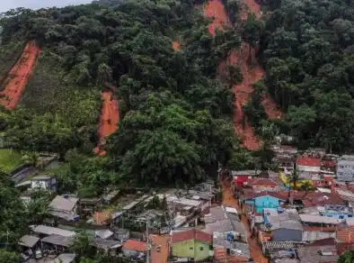 Defesa Civil faz simulados de evacuação nos bairros com histórico de deslizamentos em São Sebastião