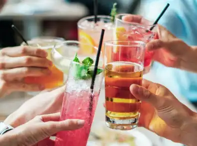 Nova substância reduz vontade de beber e pode revolucionar tratamento do alcoolismo