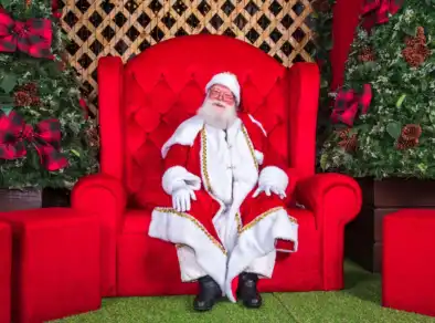 Papai Noel chegará com espetáculo inédito ao CenterVale Shopping em São José