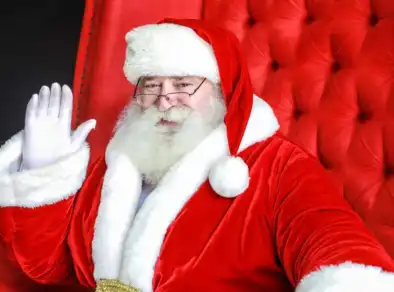 Papai Noel chega ao Shopping Jardim Oriente, em São José, no sábado (08)