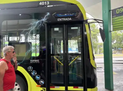 Horários dos ônibus em São José serão ampliados para compras de Natal