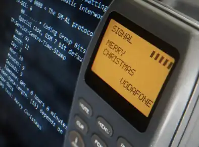 SMS nascia há 33 anos, marcado pelo primeiro “Merry Christmas” da história