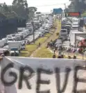 Greve dos caminhoneiros ganha força na internet, mas diverge entre lideranças 