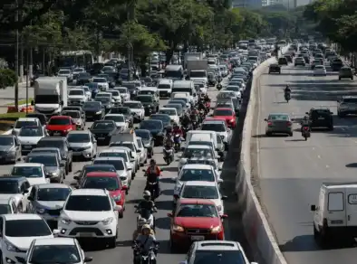 Rodízio de carros será suspenso no fim do ano em SP