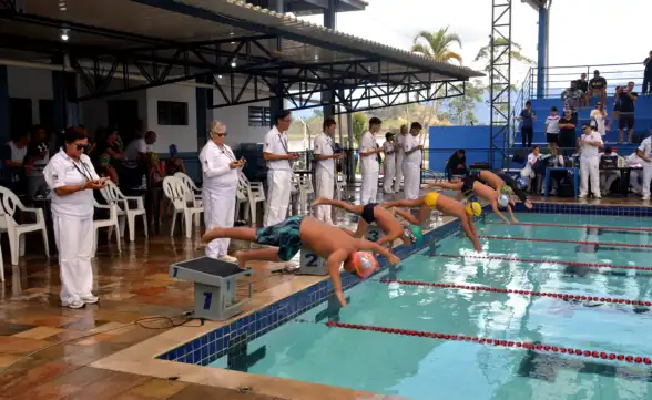 Festival Natalino de Natação de Caraguatatuba será neste domingo no Centro Esportivo 