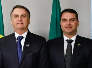 Bolsonaro escolhe Flávio como aposta para a Presidência em 2026 