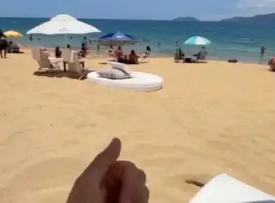 Turista causa indignação ao fazer comentários preconceituosos na Praia do Curral, em Ilhabela