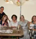 Amigas realizam tarde de lançamento e autógrafo do livro Estrelas Brasil