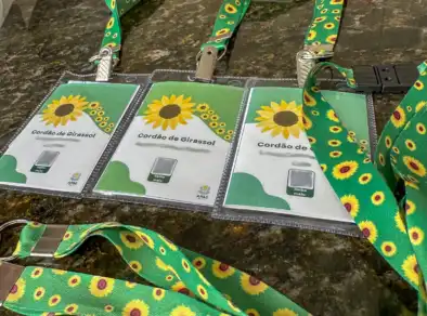 Presidente Lula veta distribuição do cordão de girassol pelo SUS