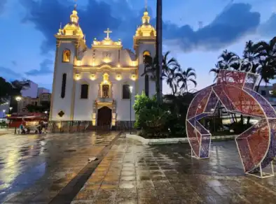 Taubaté inicia programação especial de Natal e amplia horário do comércio em dezembro 